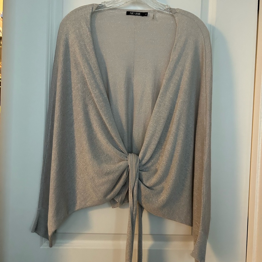 NIC+ZOE beautiful silver Tie-Front topper cardigan.